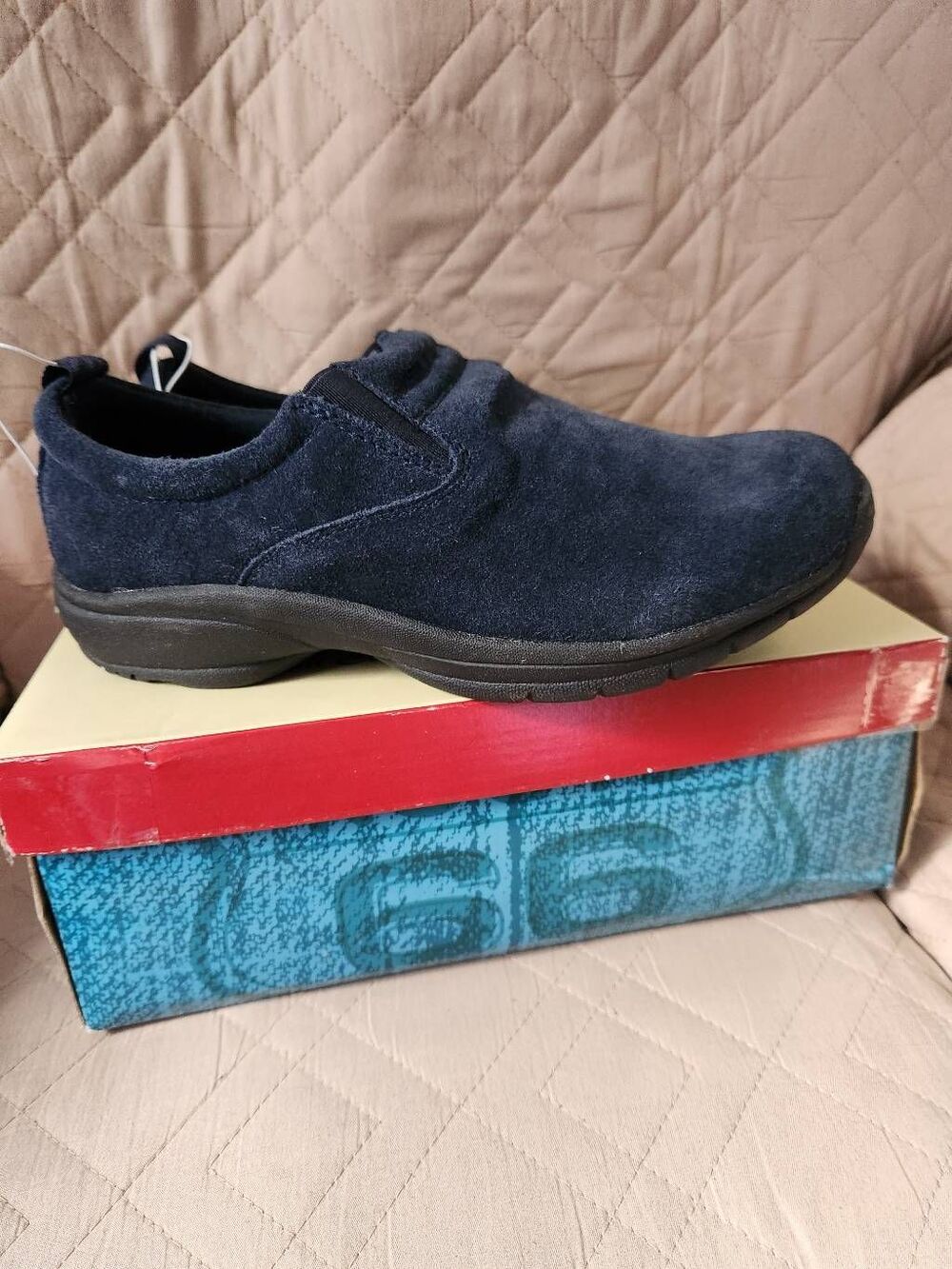 NWT IN BOX Route 66 Navy Suede Step in Slippers size 9